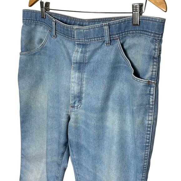 Wrangler 38x30 Comfort Fit Light Wash Jeans Men’s Straight Leg Western Vibe - Picture 2 of 11